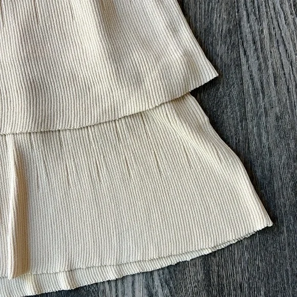 Misa Los Angeles Top White Tank Top Size Small Womens V Neck Camisole - Picture 2 of 8